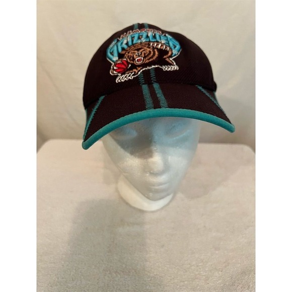 Vintage Vancouver Grizzlies Reebok FLEXFIT Cap Black OSFA Unisex NBA - Picture 1 of 11